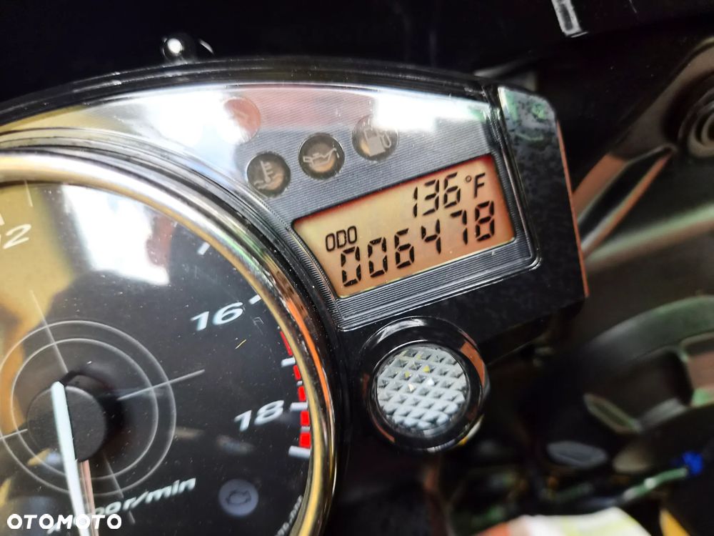Yamaha YZF - 9