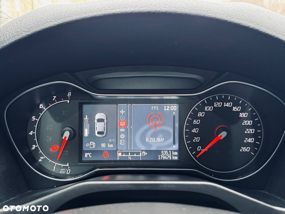 Ford Mondeo 1.6 Eco Boost Titanium - 26