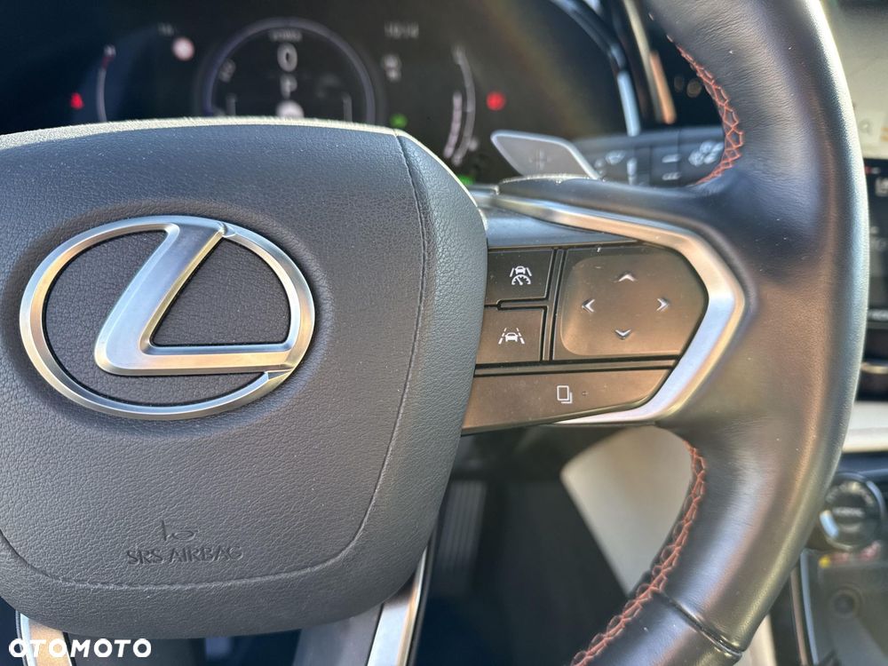 Lexus NX 350h Omotenashi AWD - 22