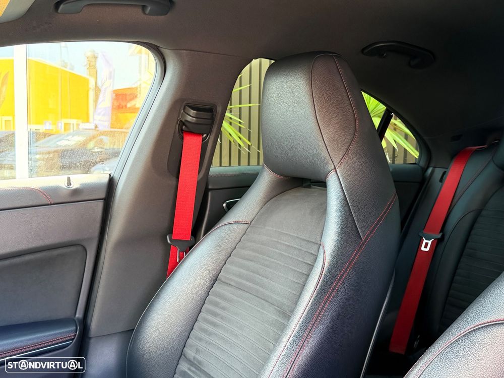 Mercedes-Benz CLA 45 AMG 4Matic Speedshift DCT 7G - 22