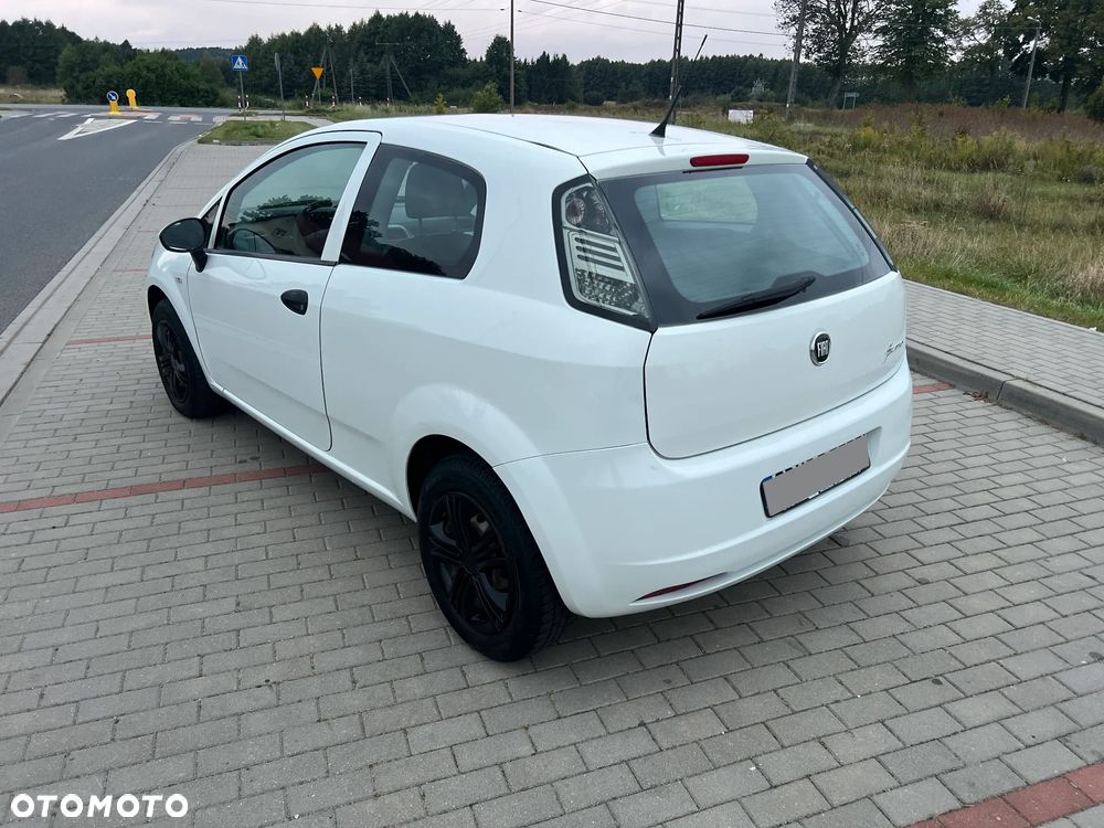 Fiat Grande Punto 1.4 8V Energy - 22