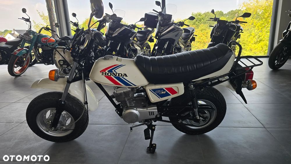 Honda C - 1