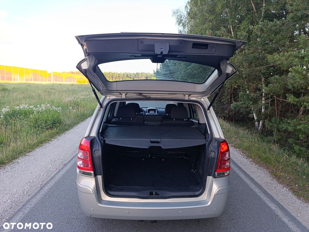 Opel Zafira 1.6 ecoFLEX Family - 15