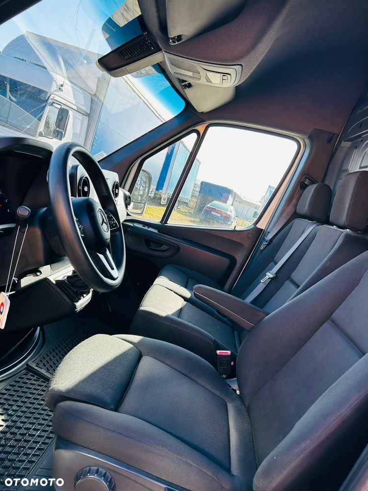 Mercedes-Benz sprinter - 21