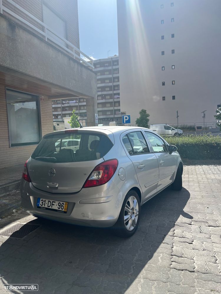 Opel Corsa - 4