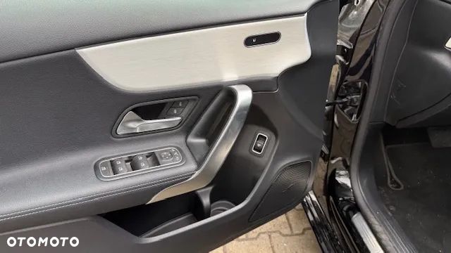 Mercedes-Benz Klasa A 200 Progressive 7G-DCT - 19