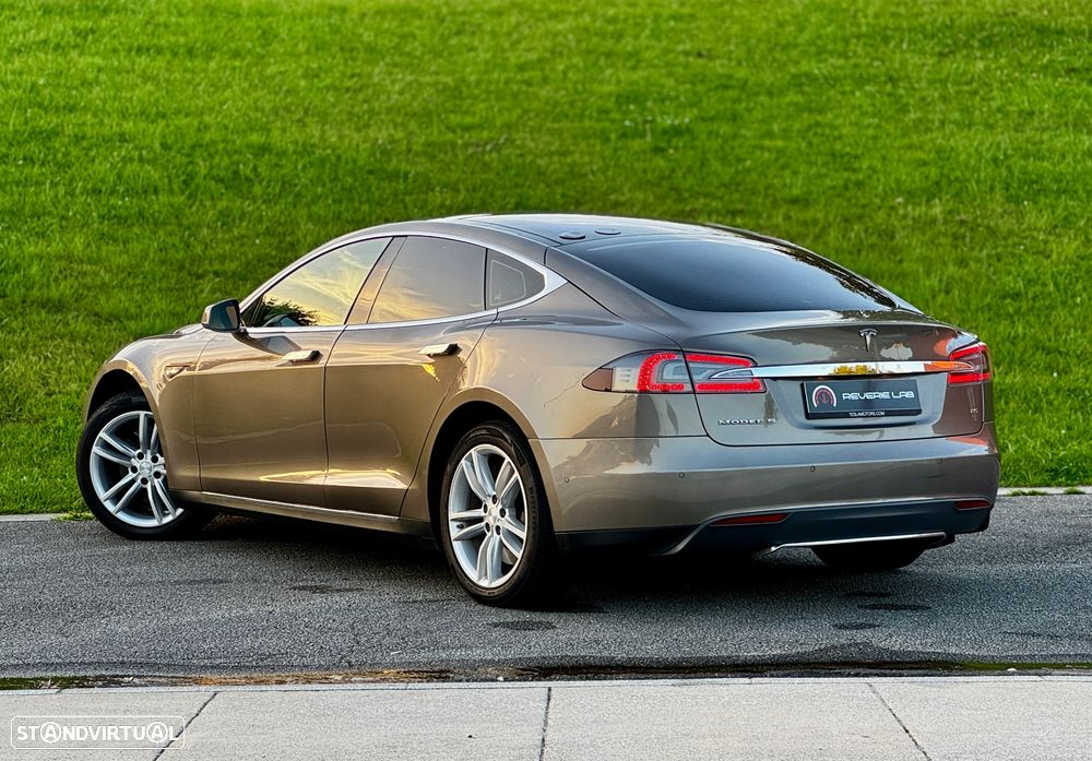 Tesla Model S 85 - 7