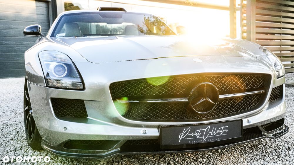 Mercedes-Benz SLS - 14