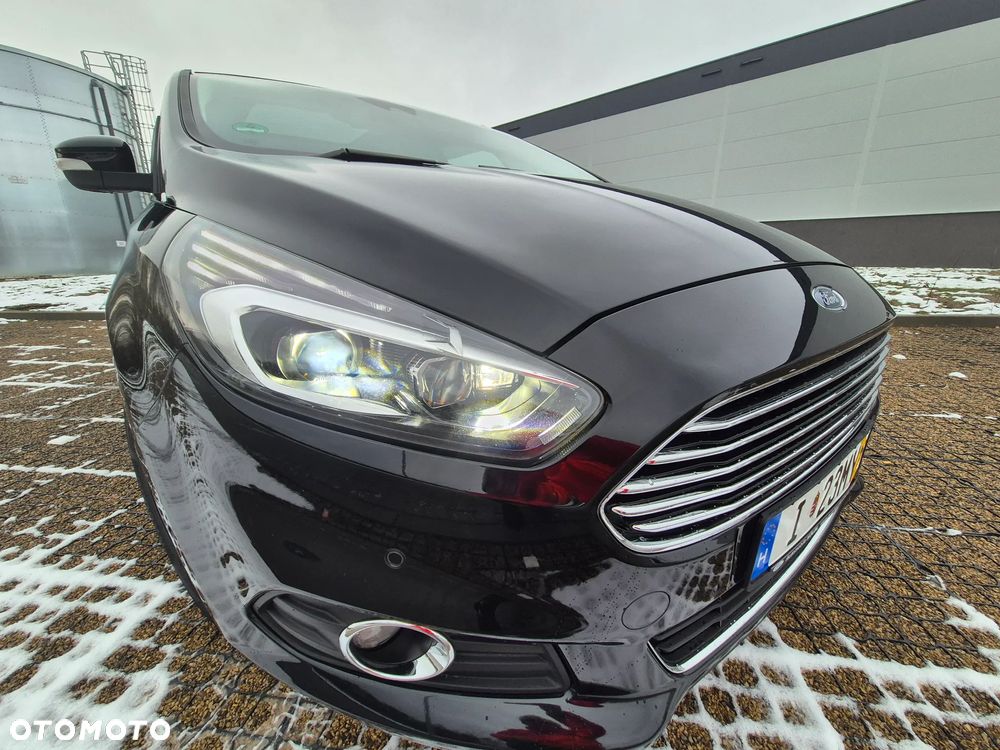 Ford S-Max 2.0 TDCi Titanium - 38