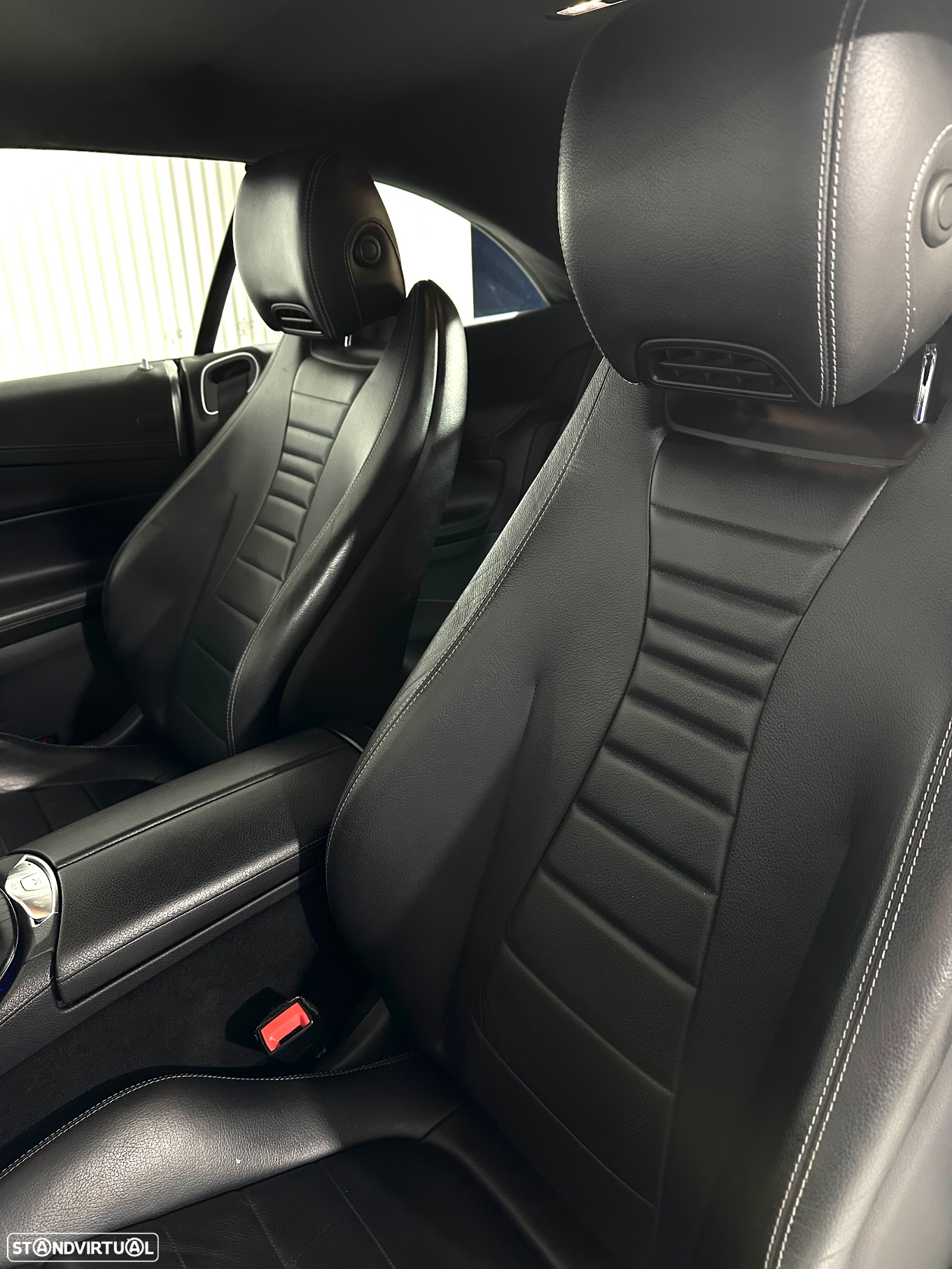 Mercedes-Benz E 220 d AMG Line - 13