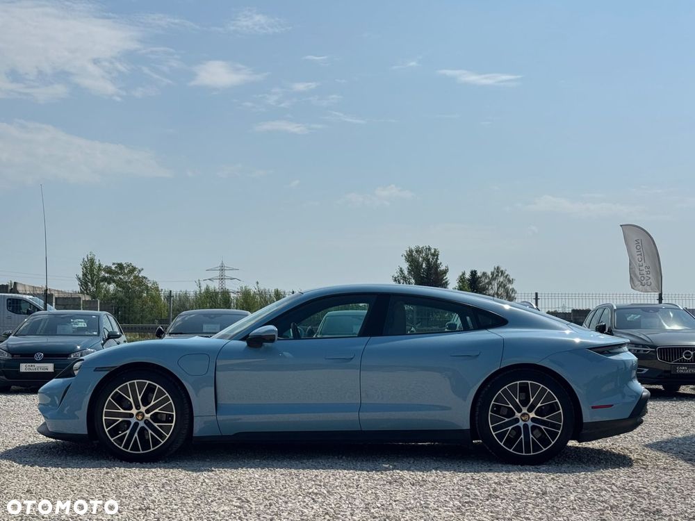 Porsche Taycan - 8