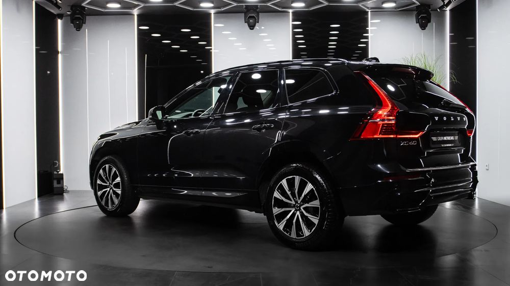 Volvo XC 60 B4 D AWD Plus Dark - 5