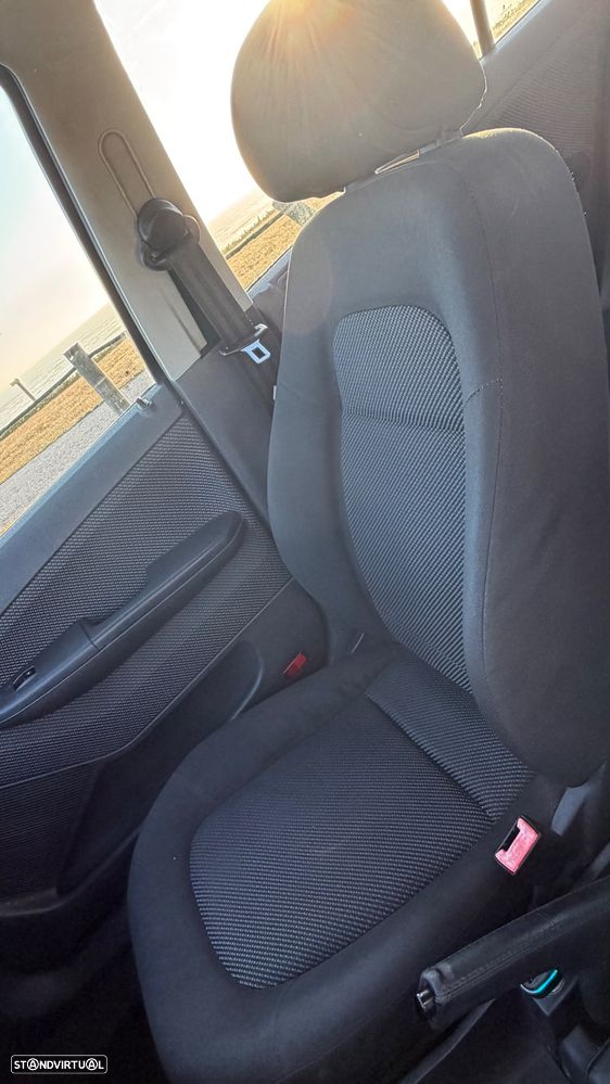 Skoda Fabia 1.2 Active - 11