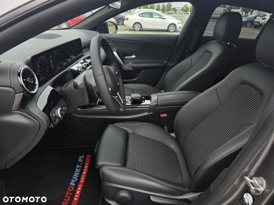 Mercedes-Benz CLA - 14