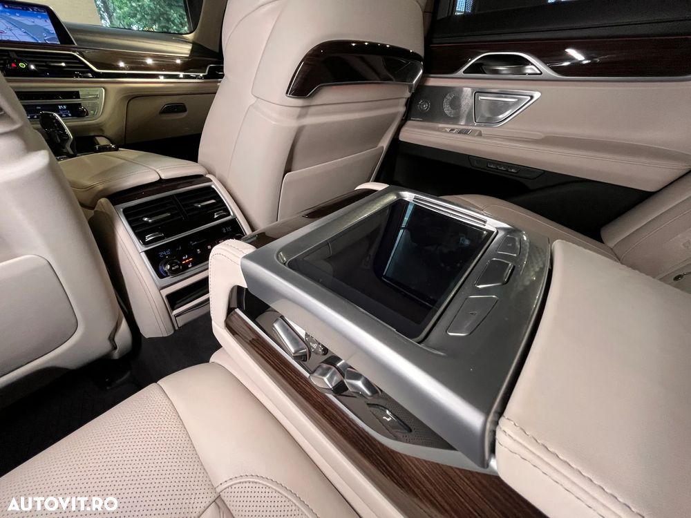 BMW Seria 7 730d xDrive - 18