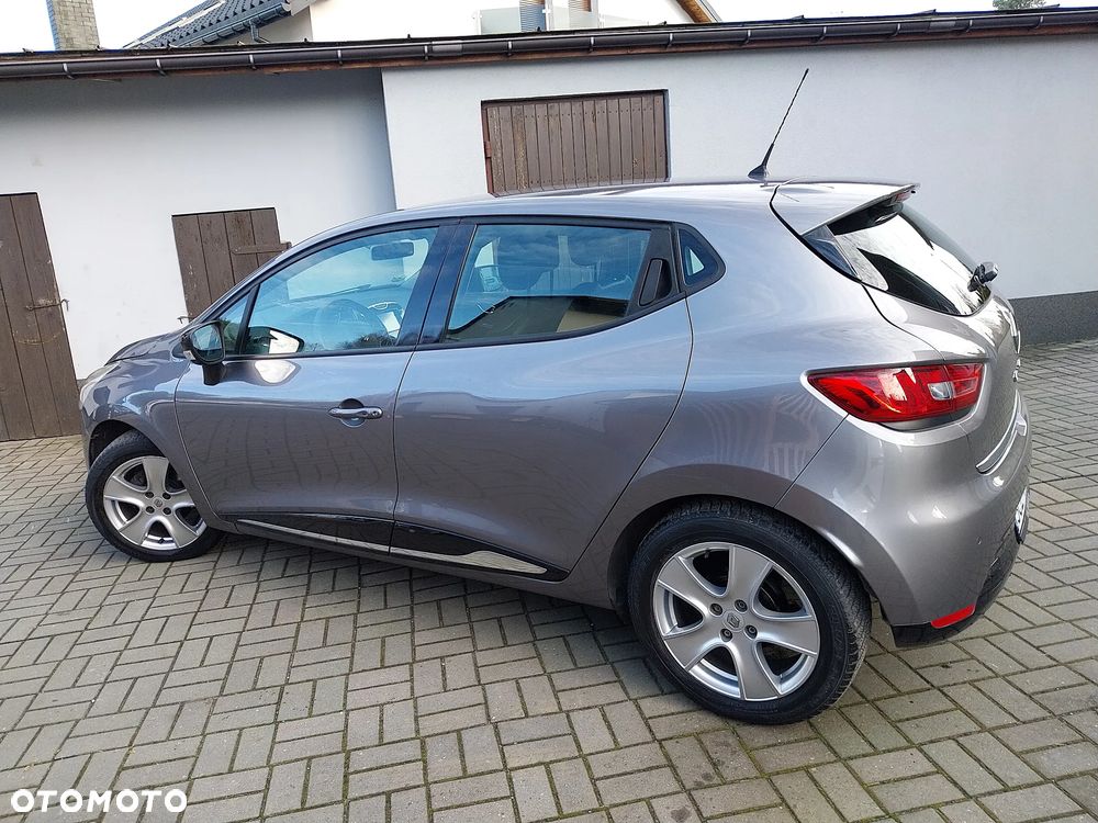 Renault Clio 1.2 16V 75 Business - 26