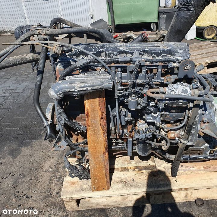 SILNIK KOMPLETNY DAF CF 65.220 CE162C CUMMINS 220 - 1