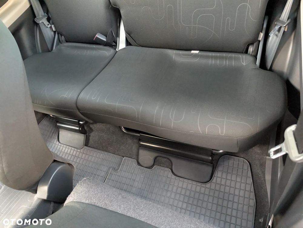 Toyota Yaris 1.4 D-4D Terra A/C - 27