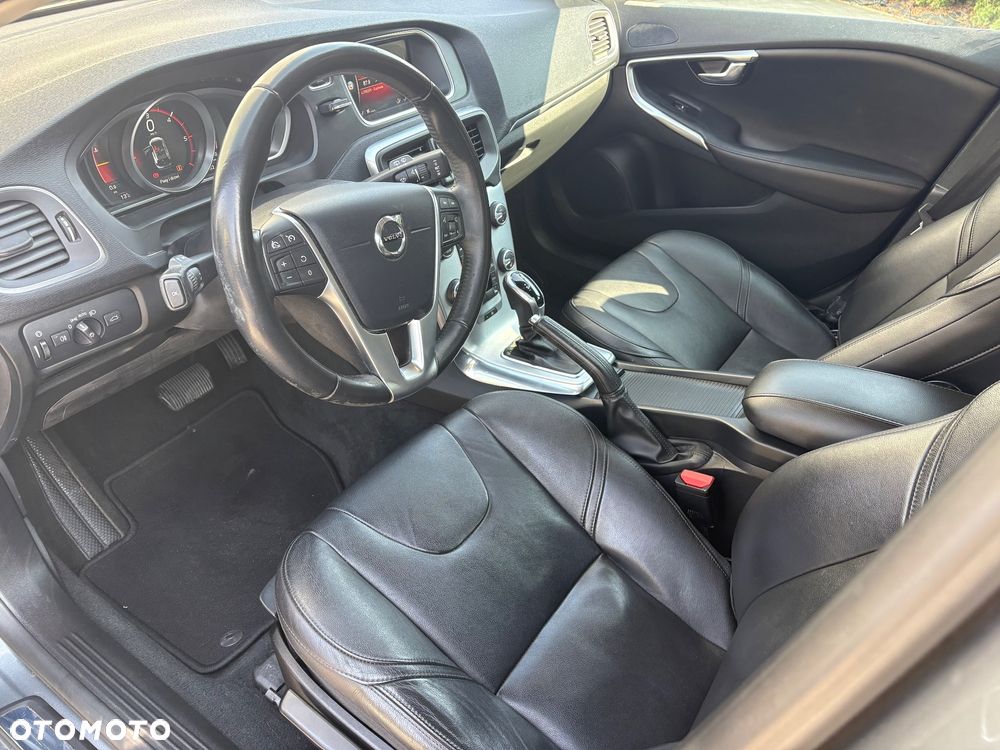 Volvo V40 D2 Geartronic Inscription - 10