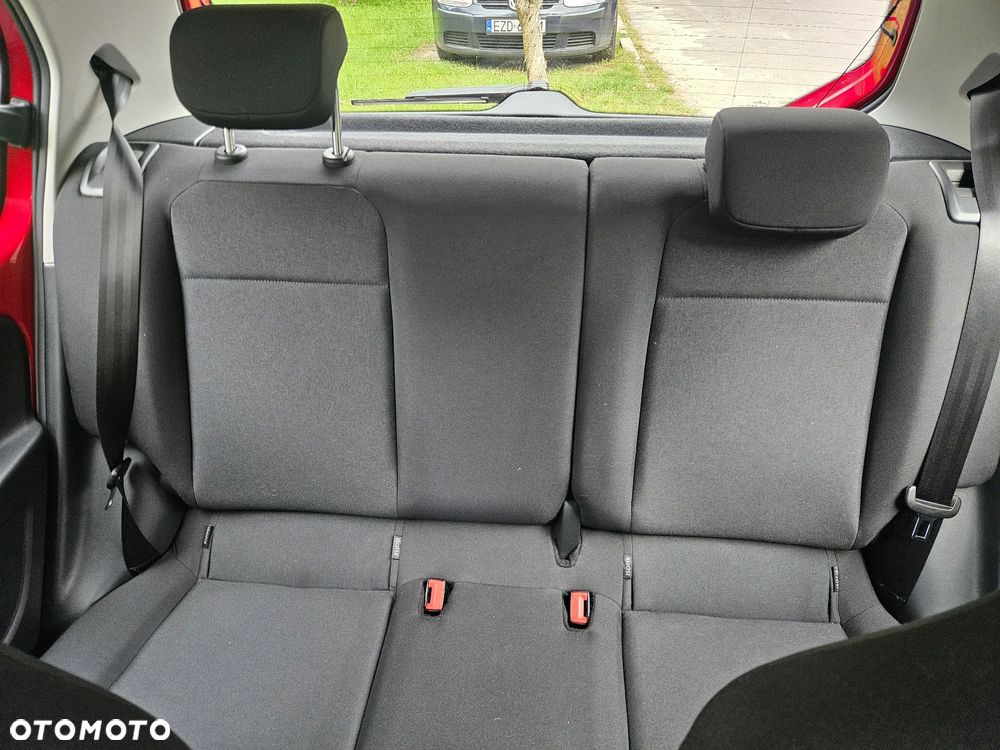 Volkswagen up! - 32
