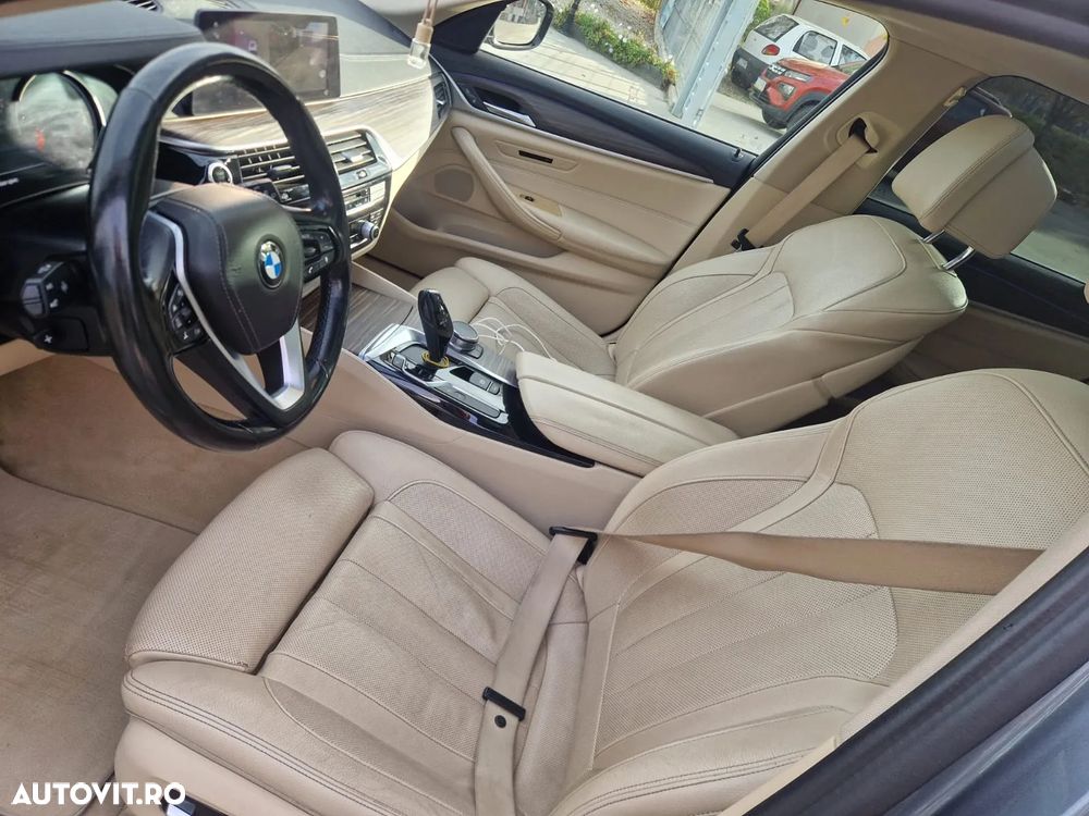 BMW Seria 5 530d Touring Aut. Luxury Line - 8