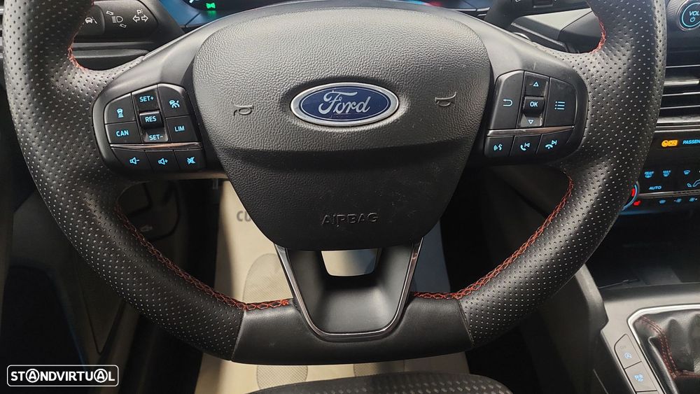 Ford Focus 1.0 EcoBoost MHEV ST-Line - 18