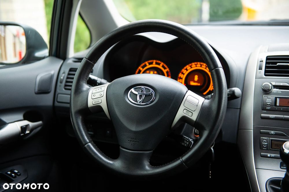 Toyota Auris 1.6 Edition - 27