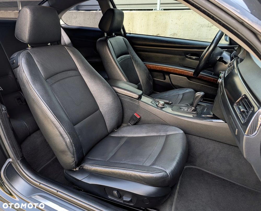 BMW Seria 3 330d - 18