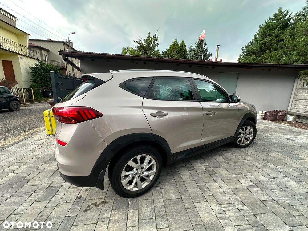 Hyundai Tucson - 2