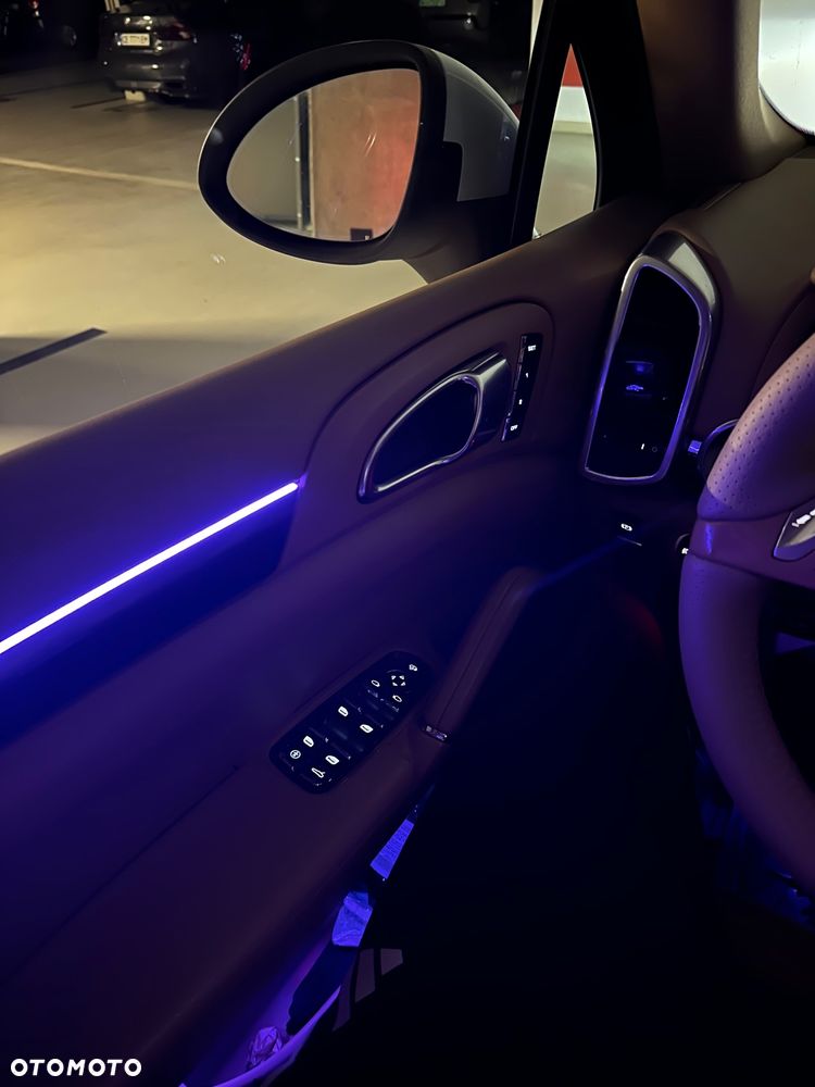 Porsche Cayenne Platinum Edition - 27