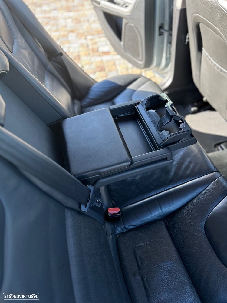 Volvo V60 D6 Plug-In-Hybrid AWD Geartronic Summum - 16