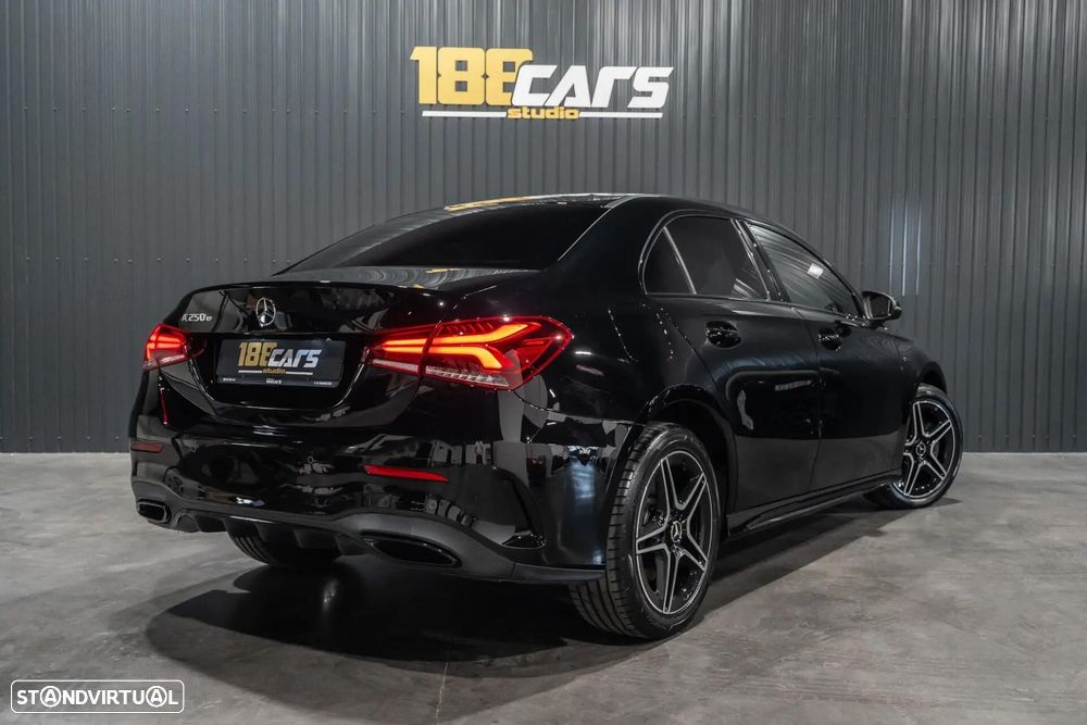 Mercedes-Benz A 250 Limousine e 8G-DCT AMG Line - 43