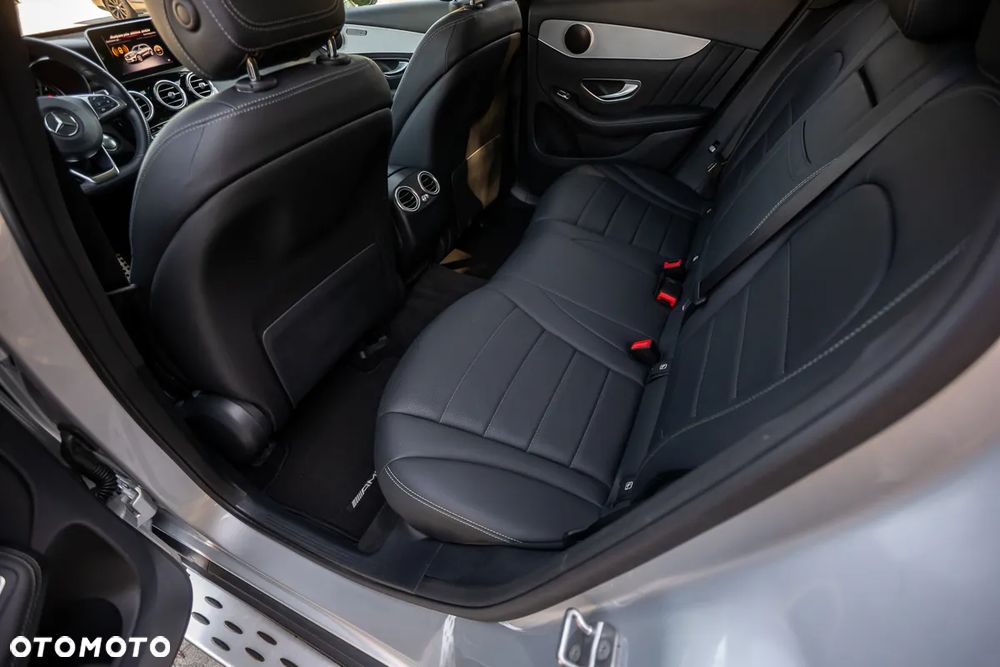 Mercedes-Benz GLC 250 d 4Matic 9G-TRONIC AMG Line - 16