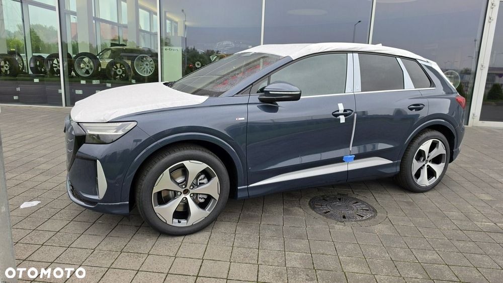 Audi Q4 e-tron - 2