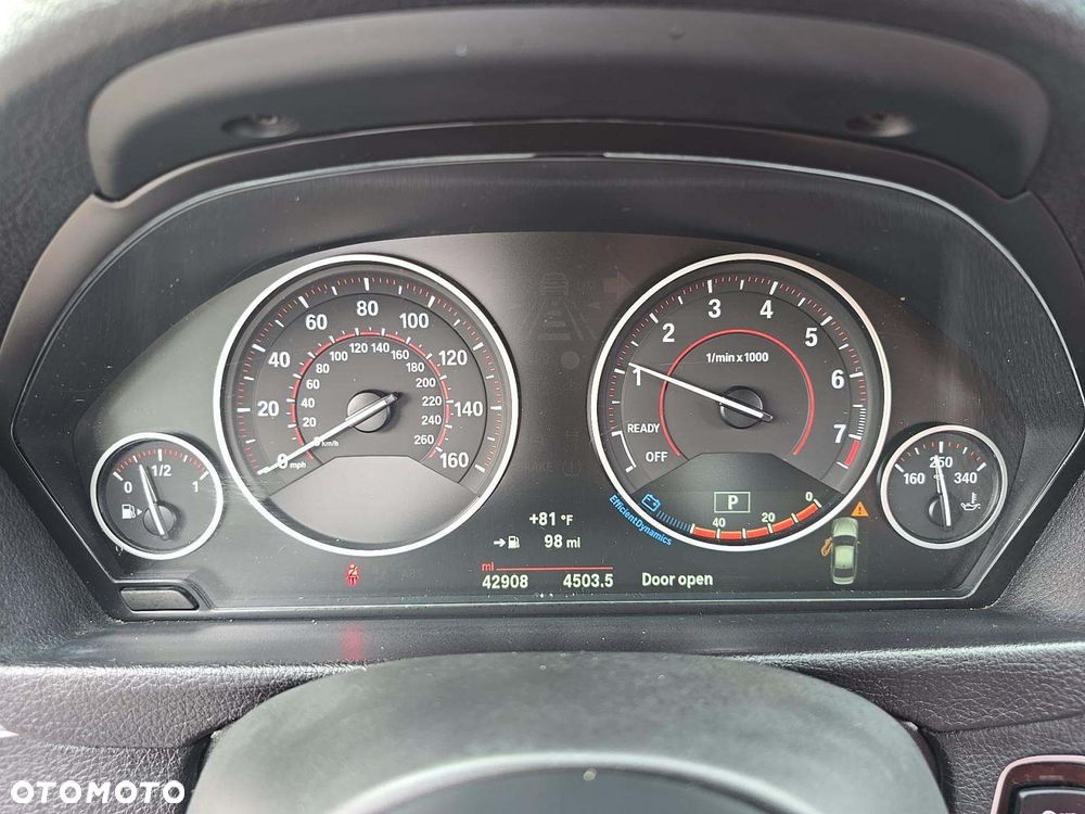 BMW Seria 3 330i xDrive M Sport - 6