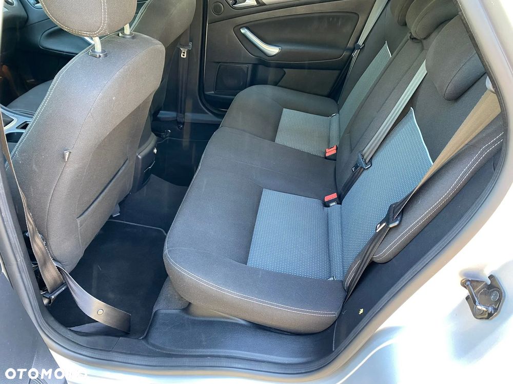 Ford Mondeo - 20