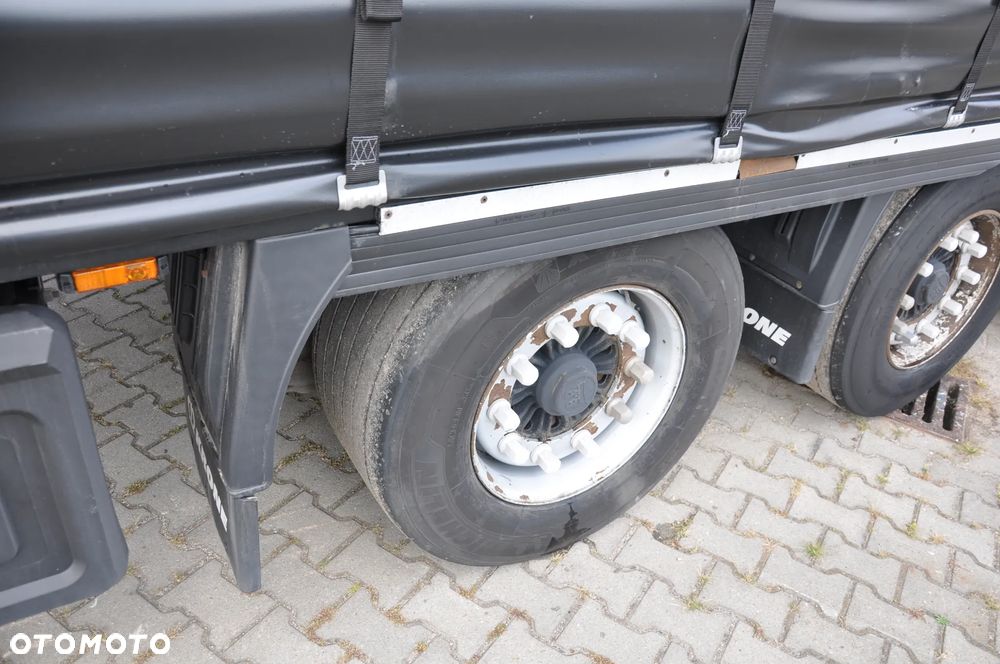 Krone MEGA PODNOSZONA OŚ - 11