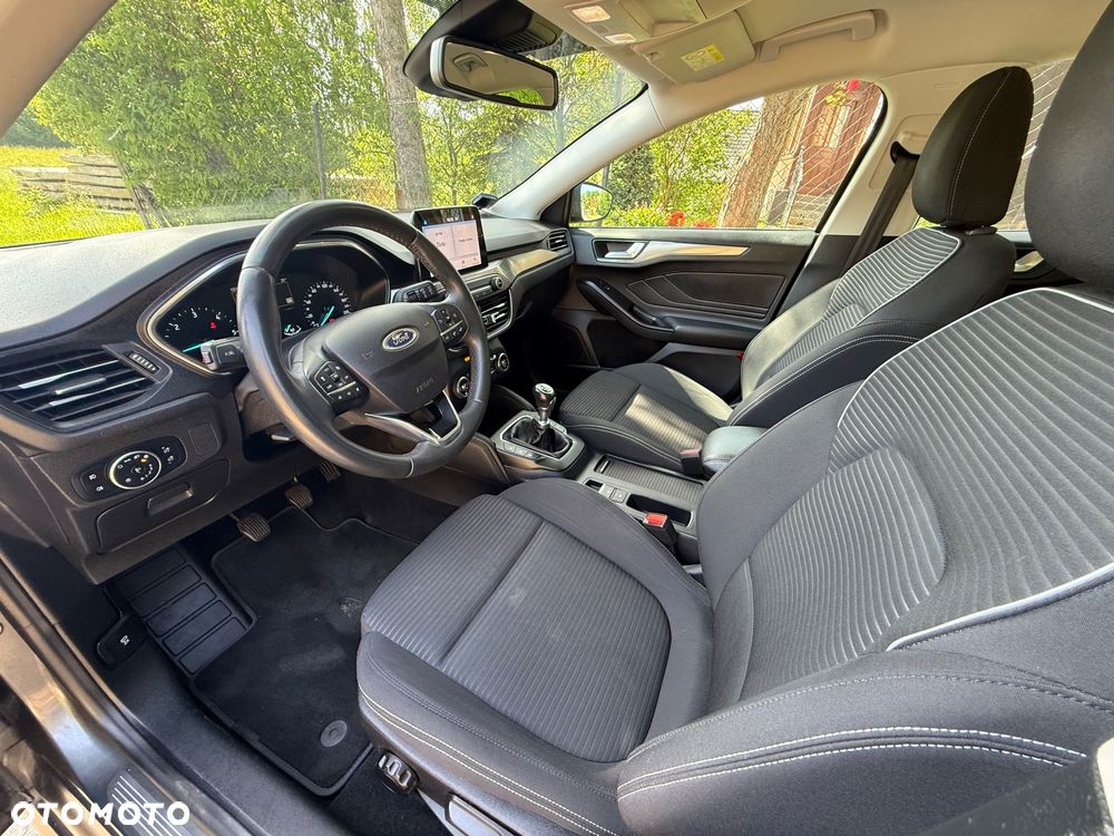 Ford Focus - 10