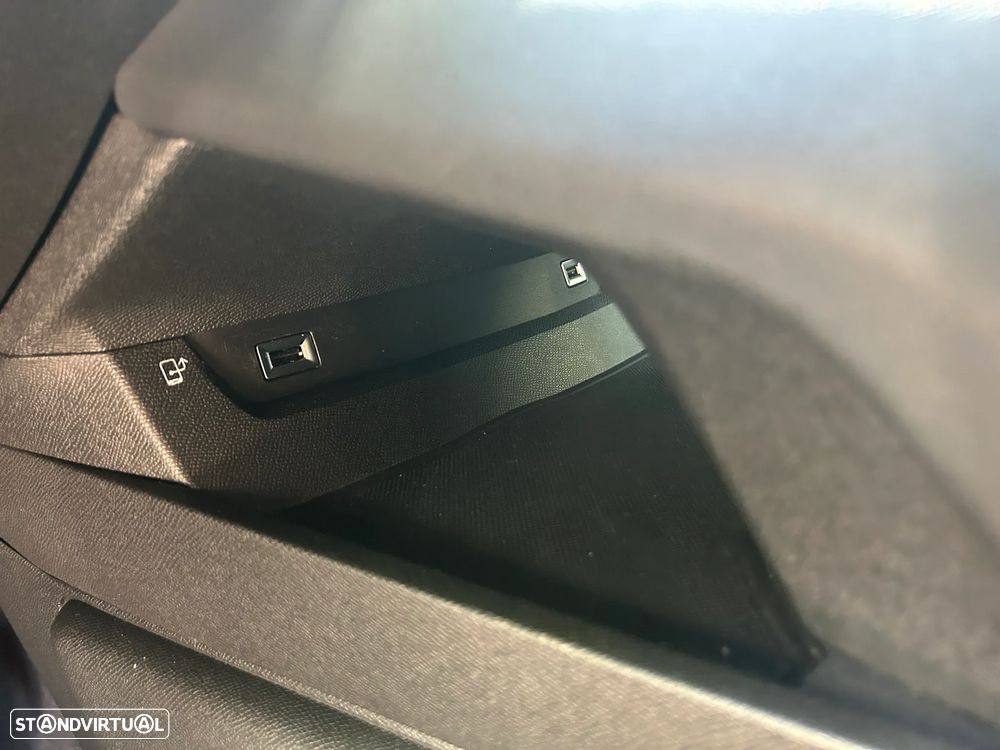 Peugeot 508 SW 1.5 BlueHDi Allure Pack EAT8 — fotografia 16