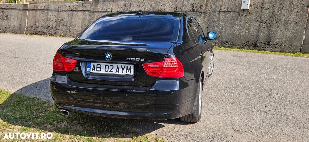 BMW Seria 3 320d xDrive - 4