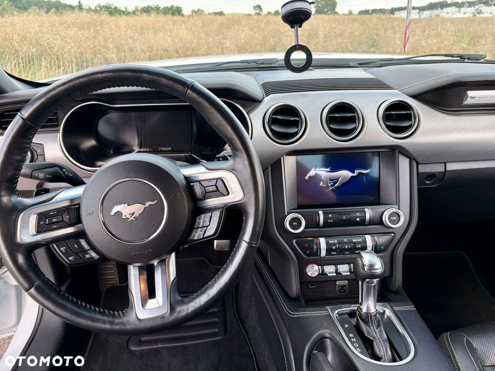Ford Mustang - 10