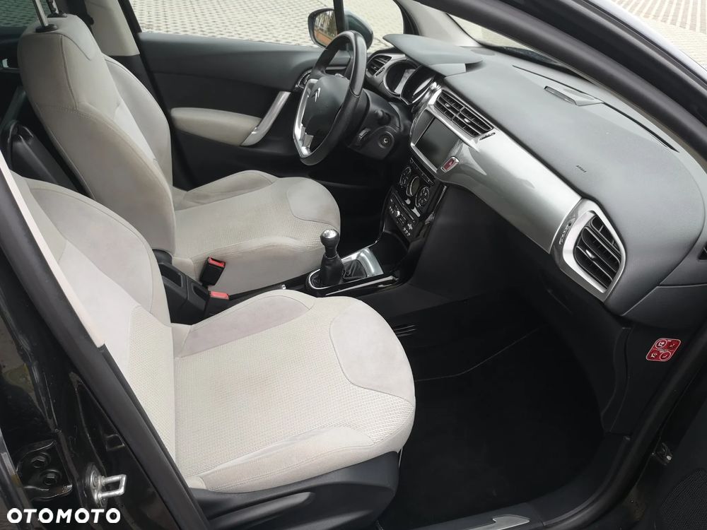 Citroën C3 VTi 120 Exclusive - 32