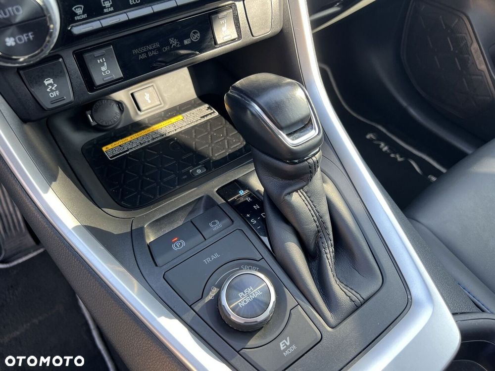 Toyota RAV4 2.5 Hybrid Selection 4x4 - 21