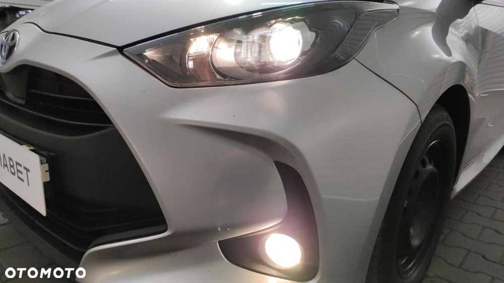 Toyota Yaris - 32