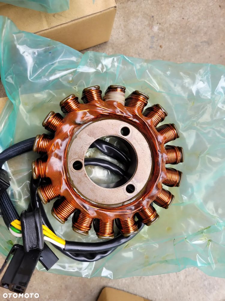 Stojan, stator, uzwojenie, alternator Suzuki DL 650 V-Strom 650 DL650 - 2