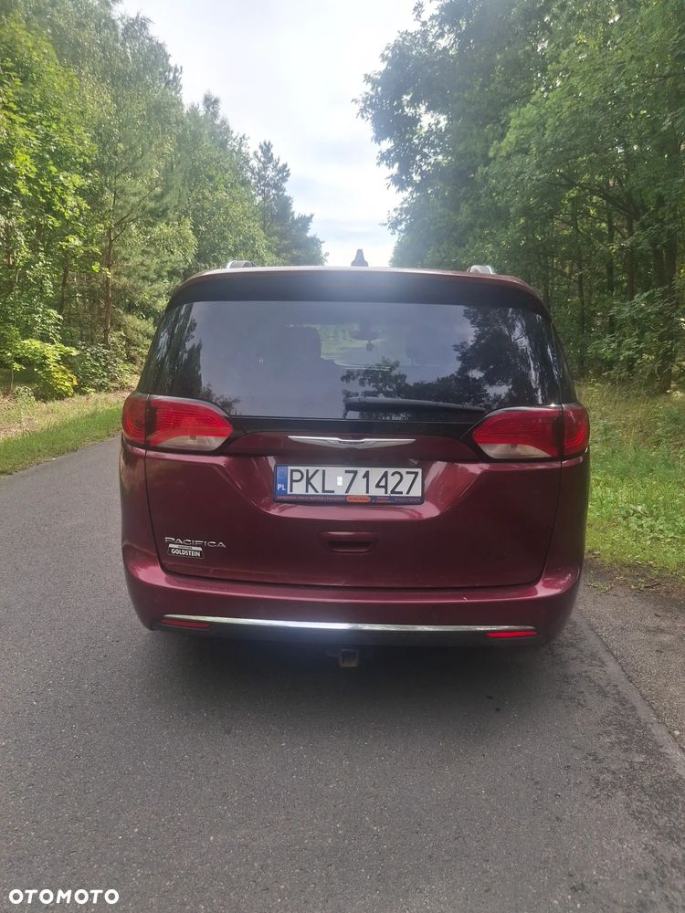 Chrysler Pacifica - 7
