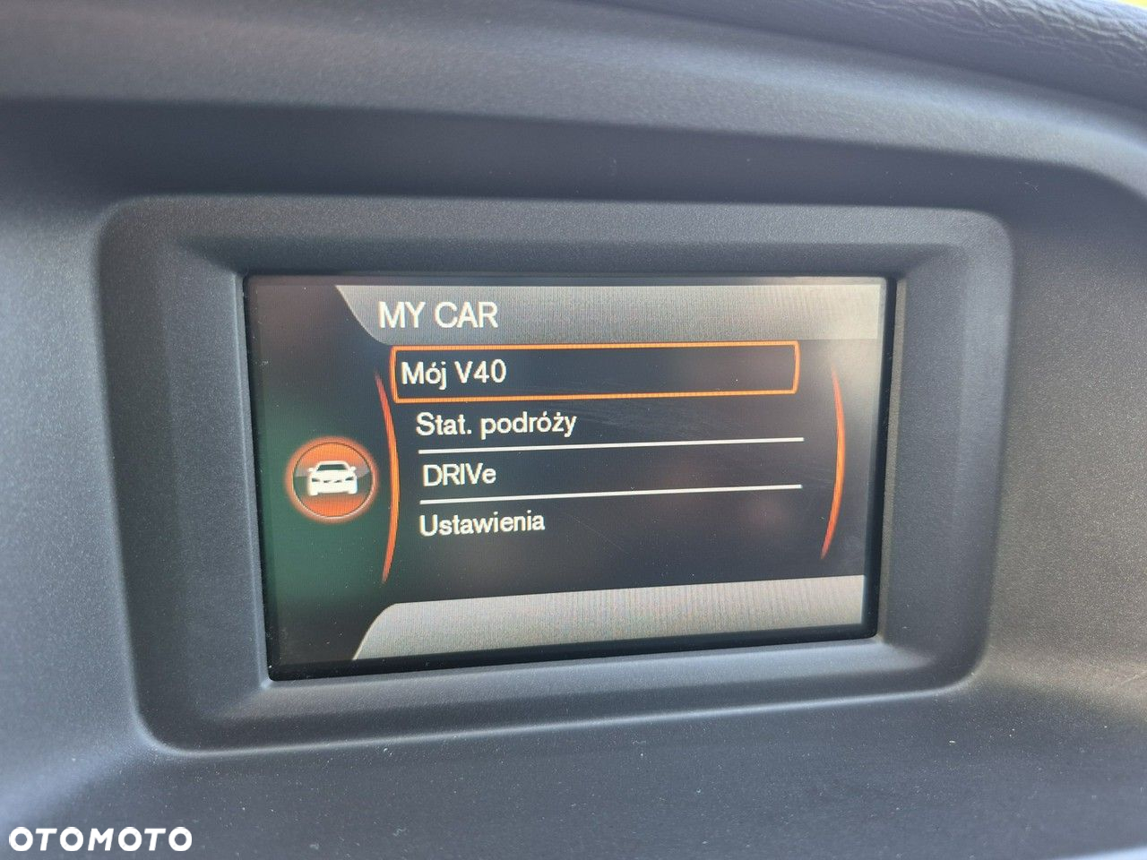 Volvo V40 - 18
