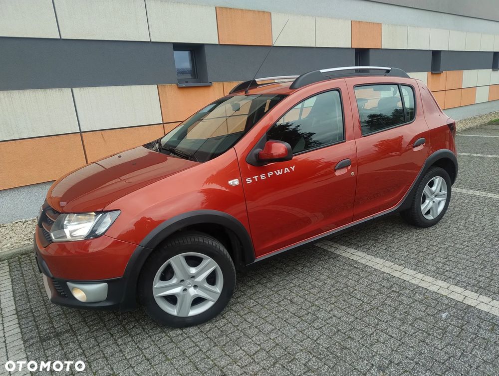 Dacia Sandero 0.9 TCe SL Celebration S&S - 1