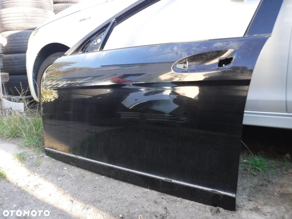 Mercedes C Klasa W204 drzwi prawe lewe  przod C197 197 - 5