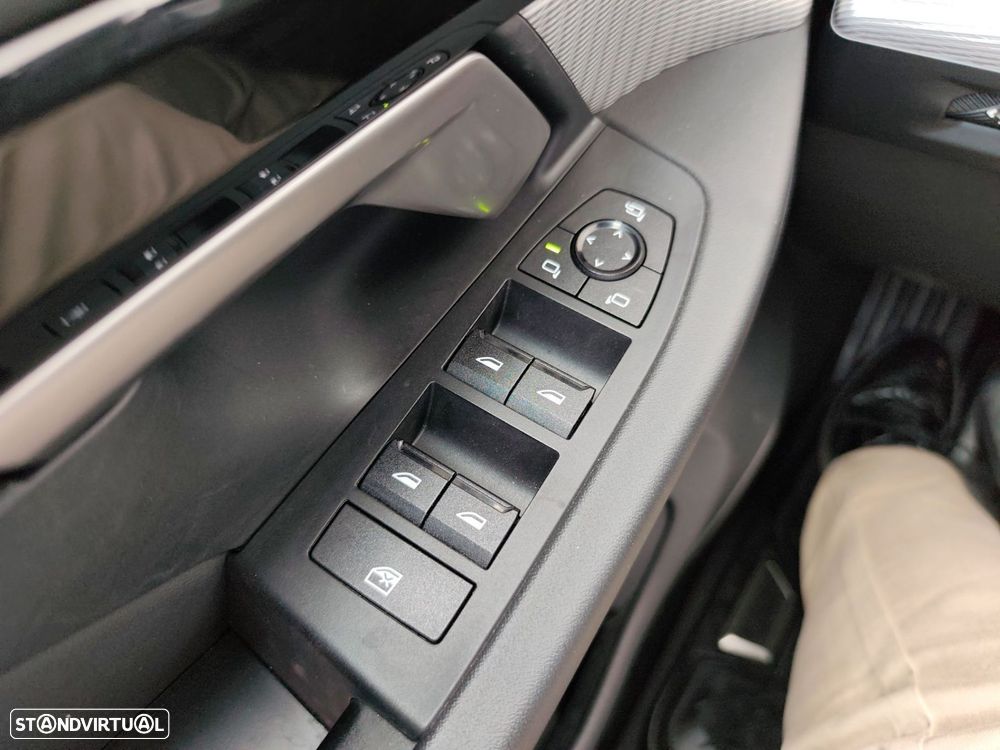 BMW 530 e Pack Desportivo M - 22